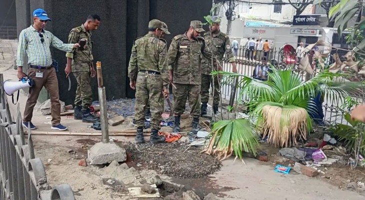 চট্টগ্রামে ফ্লাইওভারের নিচের অবৈধ বসতি উচ্ছেদ